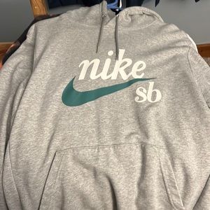 Nike SB Men’s Large Sweatshirt